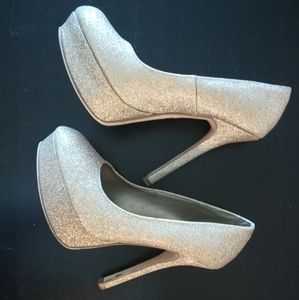 Sparkly gold high heels, size 7